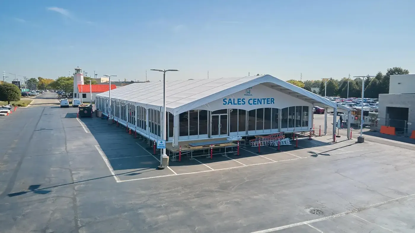 Structure tents for business and corporate events with professional setup